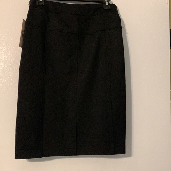 Nannette Lepore - Very Black stretch skirt - Picture 2 of 7